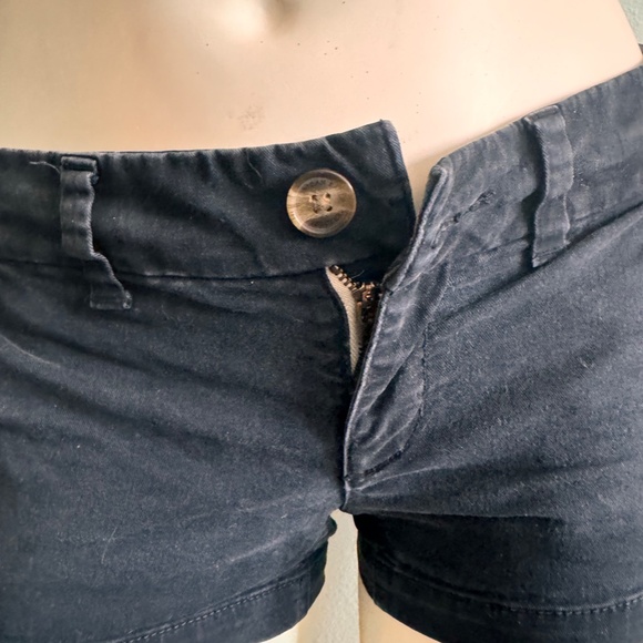 American Eagle shorts - Picture 2 of 8